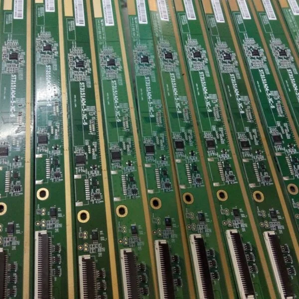 ST3151A04-5-XC 4003 مسطرة البانل السامسونج